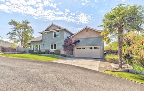 149 NW Sunday Drive, Grants Pass, OR 97526