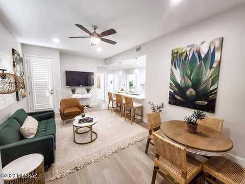 2032 E River Road, Tucson, AZ 85718