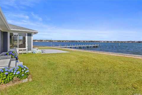 undefined, Hampton Bays, NY 11946