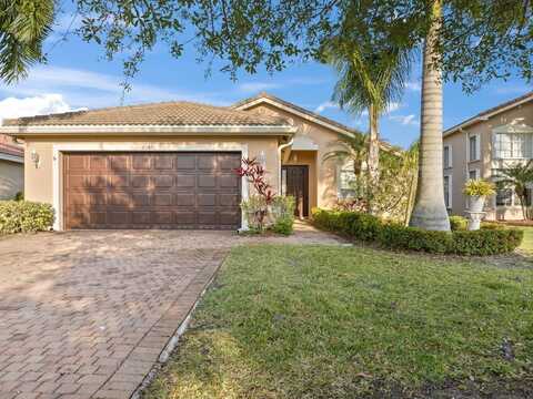 2045 Grey Falcon Circle SW, Vero Beach, FL 32962