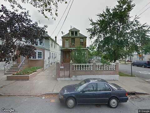 114Th, SOUTH OZONE PARK, NY 11420