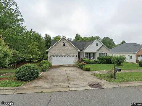 Finwick, PFAFFTOWN, NC 27040