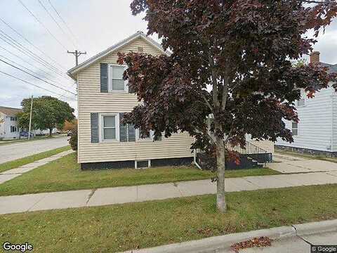 21St, TWO RIVERS, WI 54241