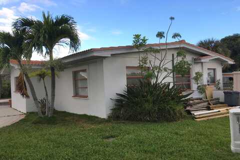 1St, REDINGTON SHORES, FL 33708