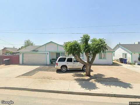 1St, MC FARLAND, CA 93250