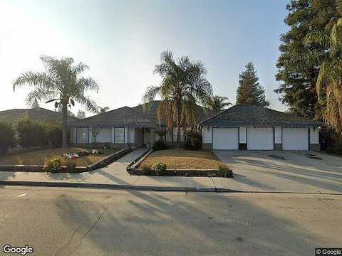 20Th, KINGSBURG, CA 93631