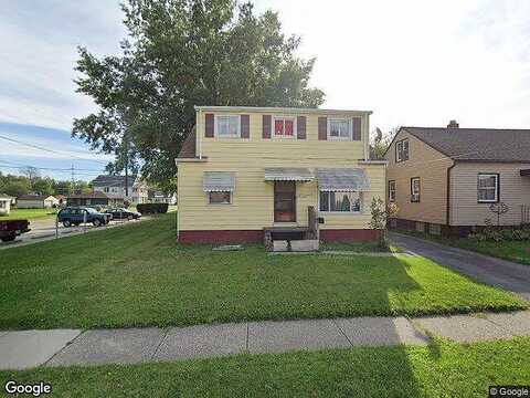 27Th, NEWBURGH HEIGHTS, OH 44105