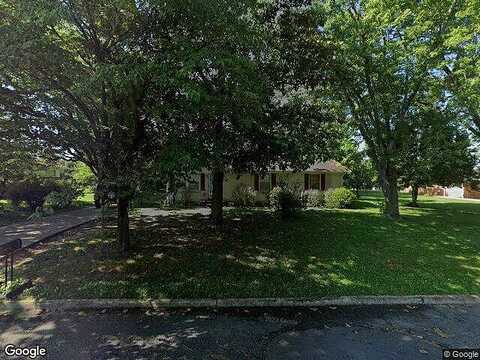 Morris, LAWRENCEBURG, TN 38464