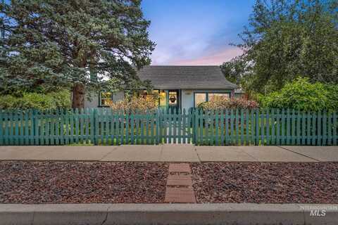 5Th, MOUNTAIN HOME, ID 83647