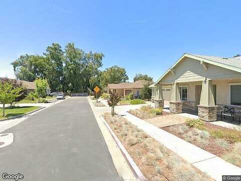 Pinon Ln, ATASCADERO, CA 93422