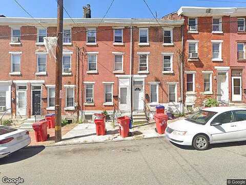 Walnut St, NORRISTOWN, PA 19401