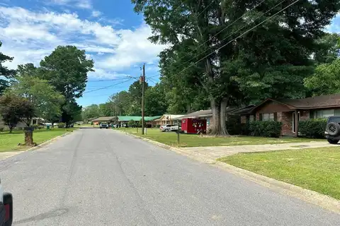 63Rd, MERIDIAN, MS 39307