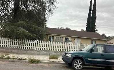 25Th, SAN BERNARDINO, CA 92405