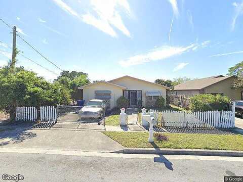 10Th, RIVIERA BEACH, FL 33404