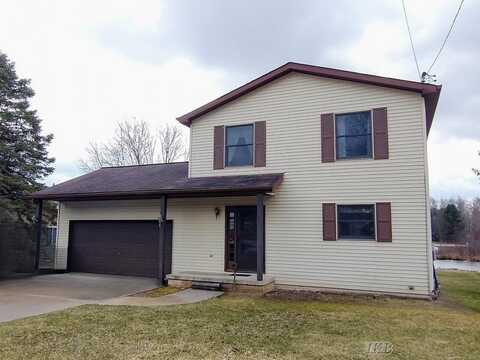 2675 W Lily Lake, Harrison, MI 48625