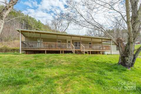 97 Oakland Drive, Burnsville, NC 28714