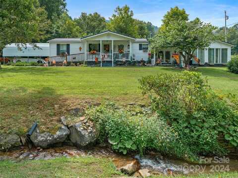 3136 Hughes Gap Road, Bakersville, NC 28705