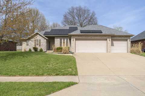 4135 West Watkins Street, Springfield, MO 65802