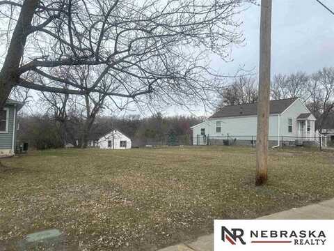 4624 N 48th Street, Omaha, NE 68104