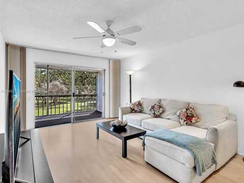 1212 Bahama Bnd, Coconut Creek, FL 33066