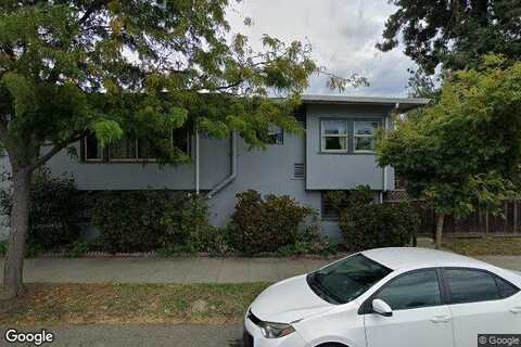 821 42nd ST, OAKLAND, CA 94608