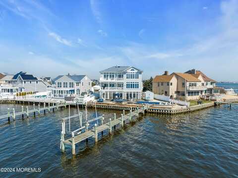 541 Bayview Drive, Toms River, NJ 08753