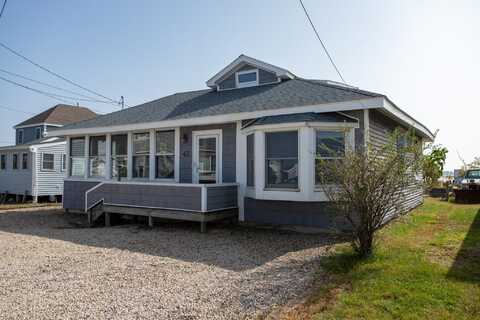 43 Glade Path, Hampton, NH 03842