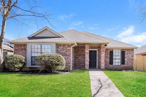 6904 Black Wing Drive, Fort Worth, TX 76137