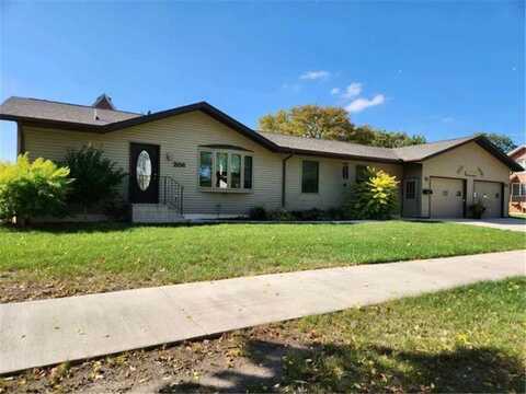 206 N Spring Avenue, Springfield, MN 56087