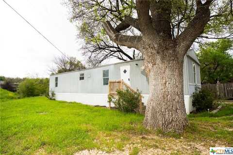 105 Martinez Lane, Seguin, TX 78123