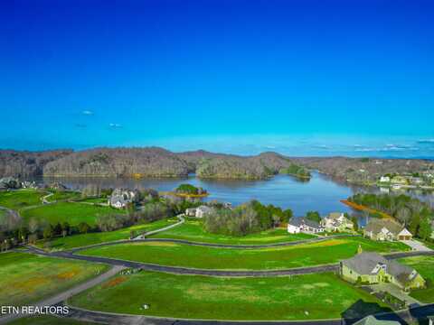 370 Whippoorwill Drive, Vonore, TN 37885