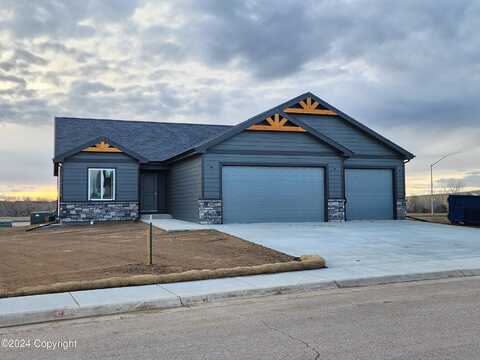 601 Chase Ct -, Gillette, WY 82716