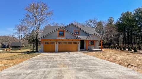 39 Lucy Lane, Mills River, NC 28759