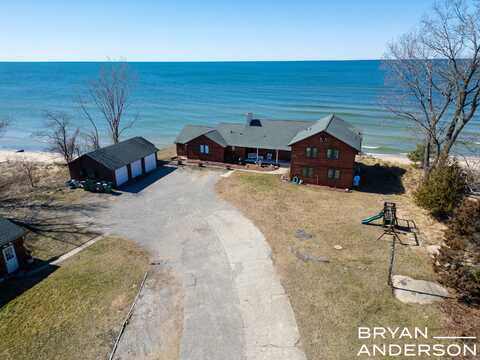 5645 Murray Road, Whitehall, MI 49461