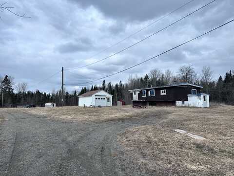 31 Schoolhouse Road, Bancroft, ME 04497