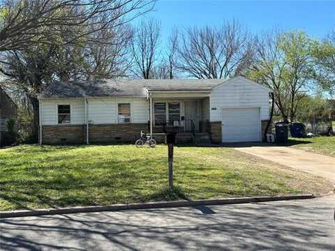 4926 N Garrison Place, Tulsa, OK 74126