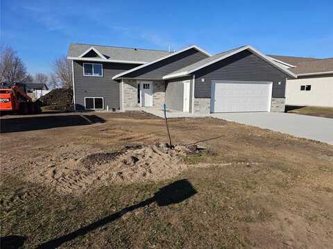 2131 Castlewood Drive, Worthington, MN 56187