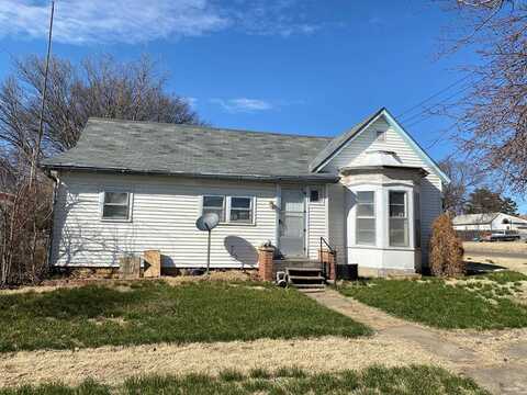 300 W Elm, Lincoln, KS 67455