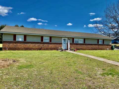 1400 Greenbrier Dr, Tuscumbia, AL 35674