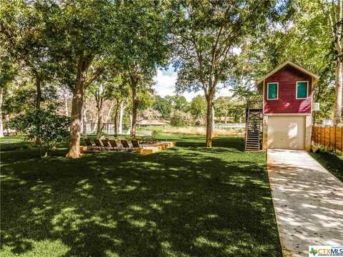 332 Meadow Lake Drive, Seguin, TX 78155