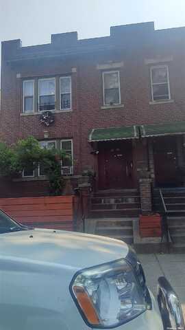 92Nd, JACKSON HEIGHTS, NY 11372