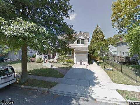 Holly, FARMINGDALE, NY 11735