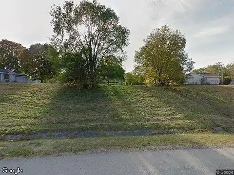 107 2 W 13, TILTON, IL 61833