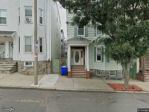 6Th, SOUTH BOSTON, MA 02127