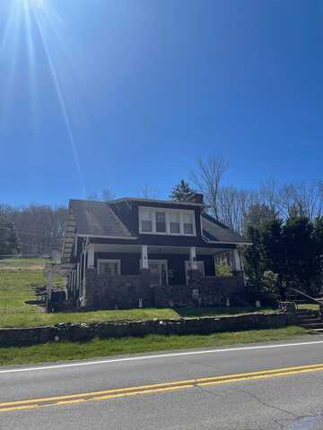 604 GREENBRIER DRIVE, HINTON, WV 25951