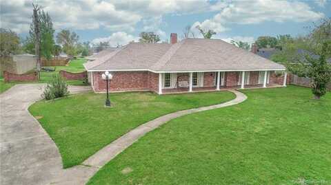 714 W Sale Road, Lake Charles, LA 70605