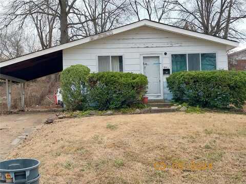 3406 Saint Thomas More Place, Saint Louis, MO 63121