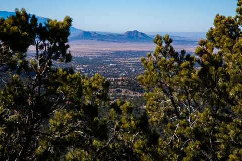 109 Coyote Mountain, Santa Fe, NM 87505