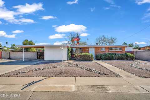 7164 E Calle Cuernavaca, Tucson, AZ 85710