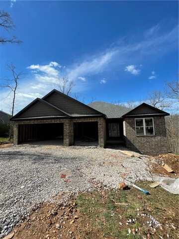 5 Burns CIR, Bella Vista, AR 72714